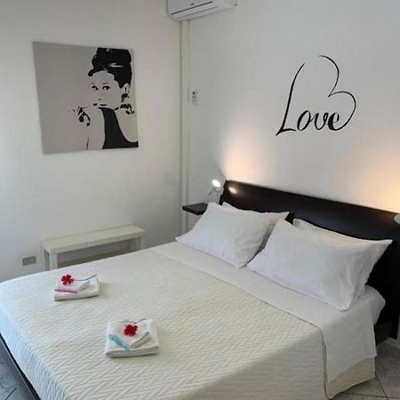 Apartamento The Airport House Catania Exterior foto