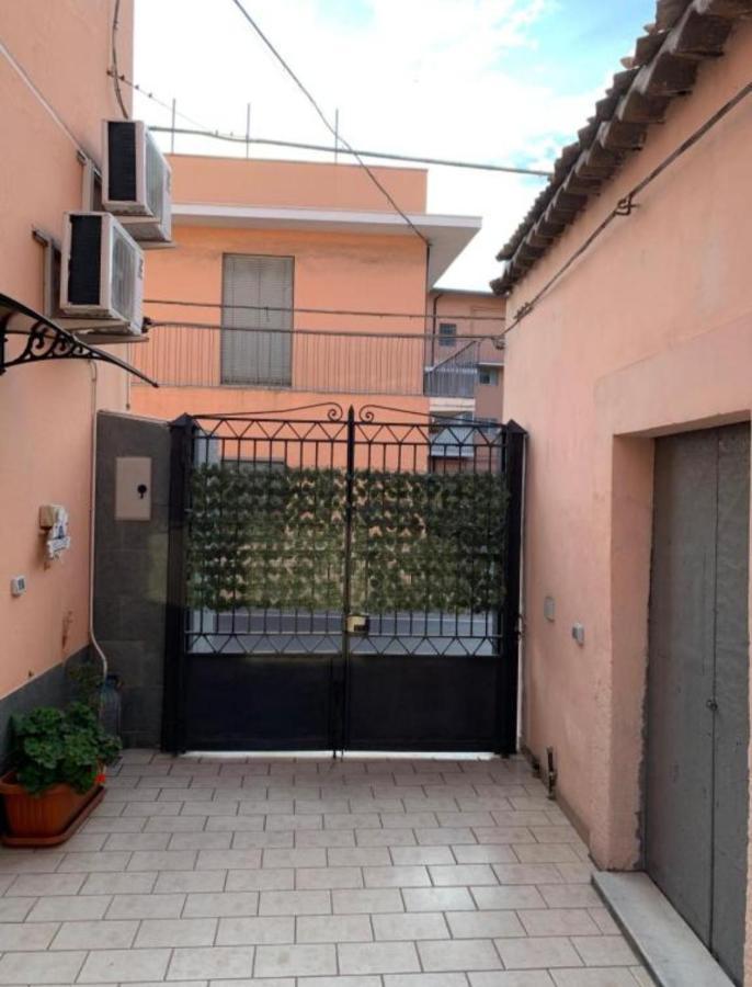 Apartamento The Airport House Catania Exterior foto