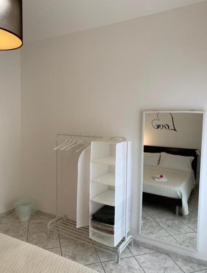 Apartamento The Airport House Catania Exterior foto